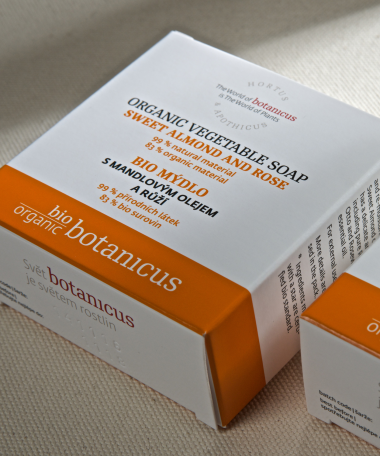 savon Huile d'amande,bio, Rose 100gr